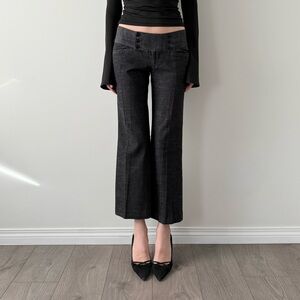 Old forever 21 multi button low rise capris